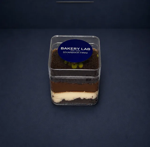 Bardak tatlı (Bakery Lab kapaklı)