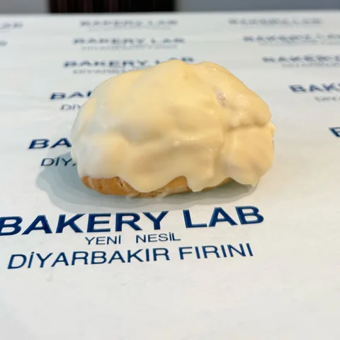 Beyaz Çikolatalı Ekler